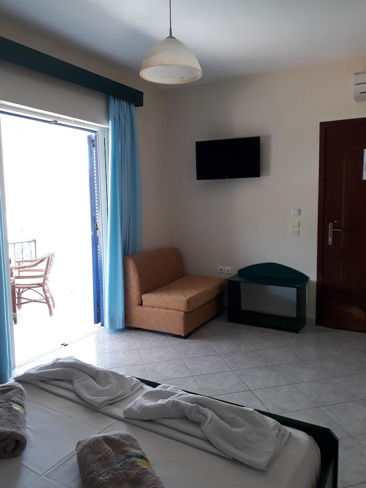 Aparthotel La Casa Di Nonna Anna Nikiana Exterior foto