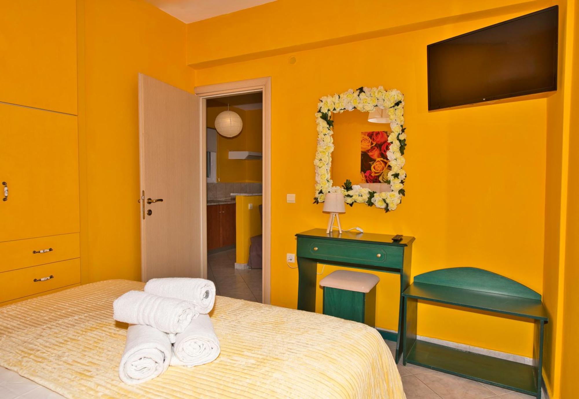 Aparthotel La Casa Di Nonna Anna Nikiana Exterior foto